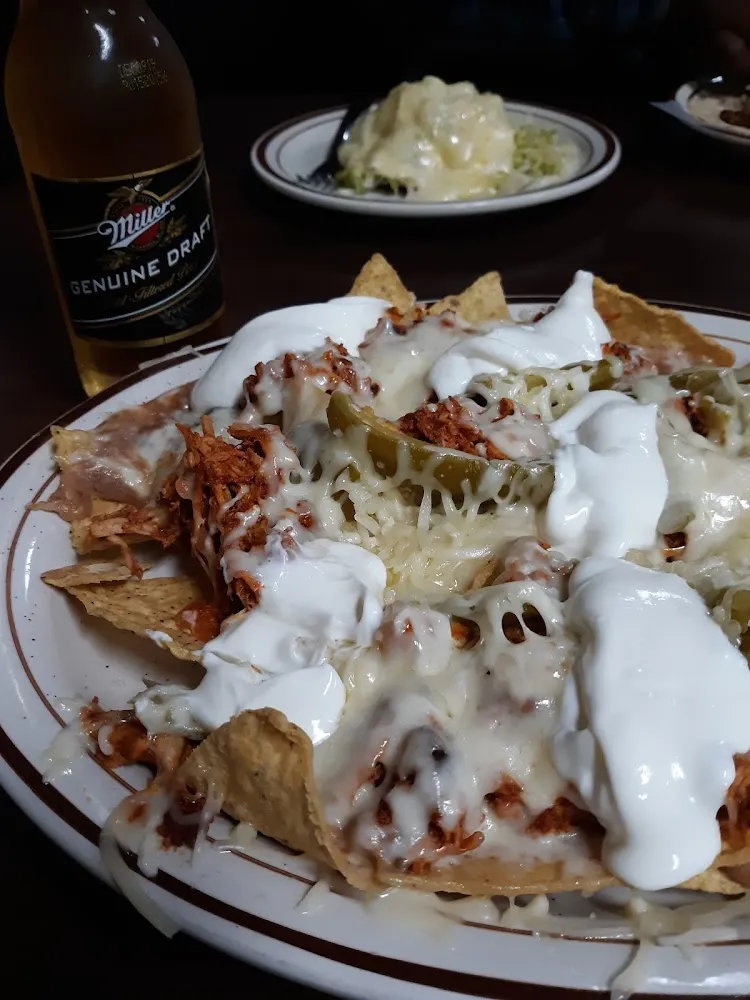 Large Chicken Nachos